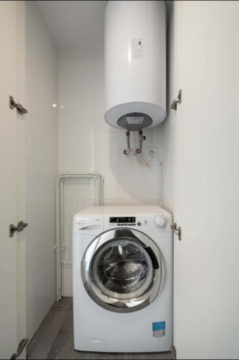 טורמולינוס The Black&White Apartment מראה חיצוני תמונה